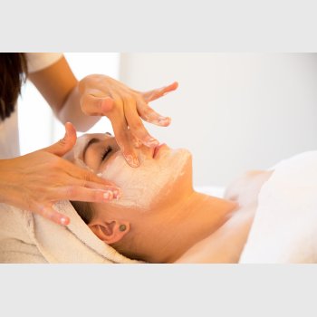Gavekort: Vrdi 795 kr til Natural face Lifting